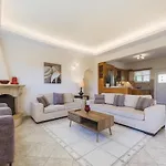 Villa In With Private Pool & Gardens
