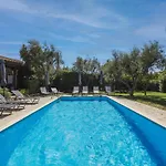 In With Private Pool & Gardens * Kypseli