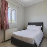 In With Private Pool & Gardens Kypseli
